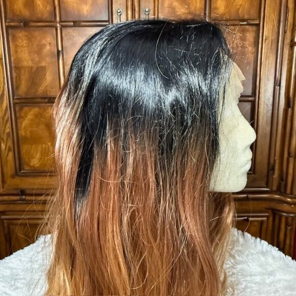 NWOT Ombre 30" Super Dense Lace Front Part Loose Wavy Synthetic Wig - Picture 7 of 16